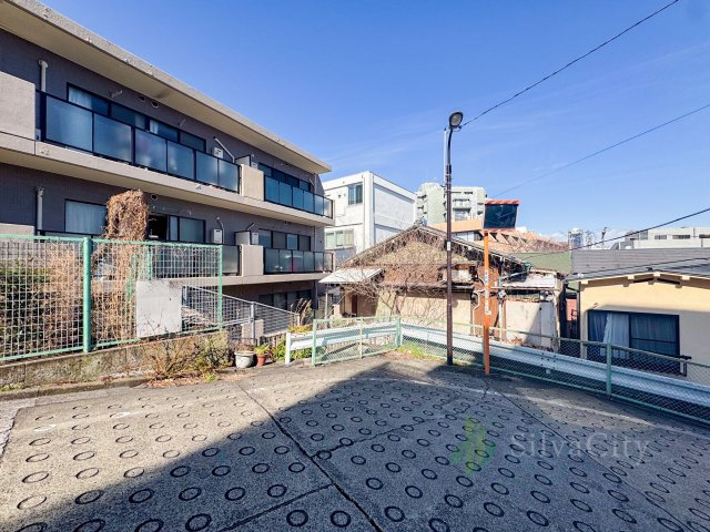 新宿区南元町の外観