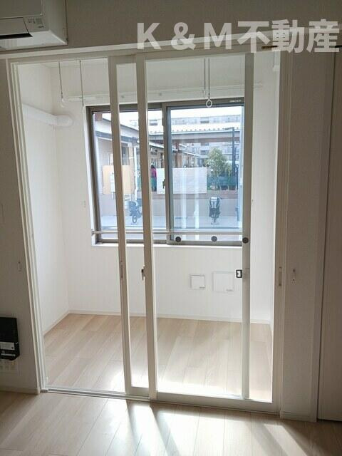 キーファー・リーフの内装| 