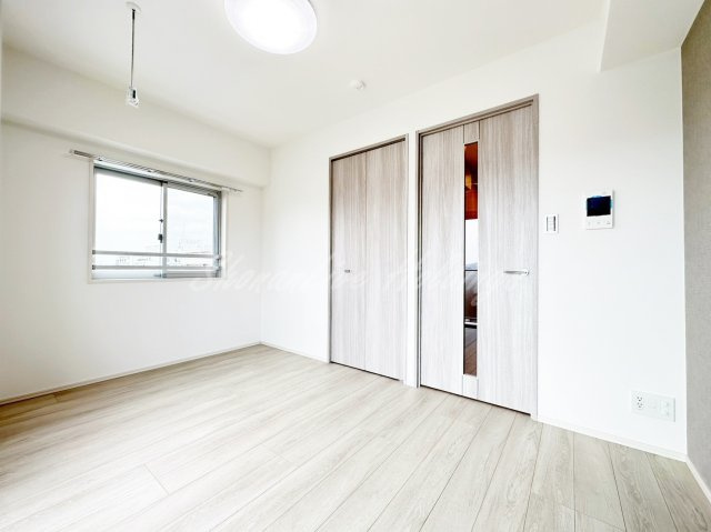 平塚市明石町の賃貸マンションの寝室