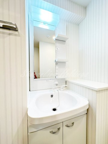 平塚市明石町の賃貸マンションの洗面所