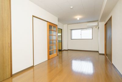 パークセリタ二子玉川の居間・リビング|■LD10.2畳