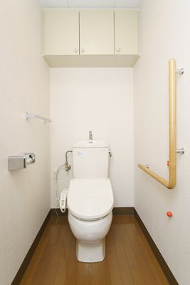 パークセリタ二子玉川のトイレ|■温水洗浄便座■収納付き