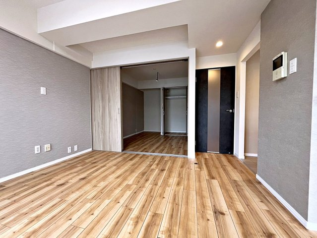 中古マンション　グランドムール松浪の玄関|国道至近！スーパー、総合病院なども近く利便性の良い好立地のマンションです！