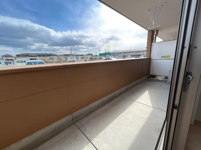 コンフォルトのその他|ベランダ