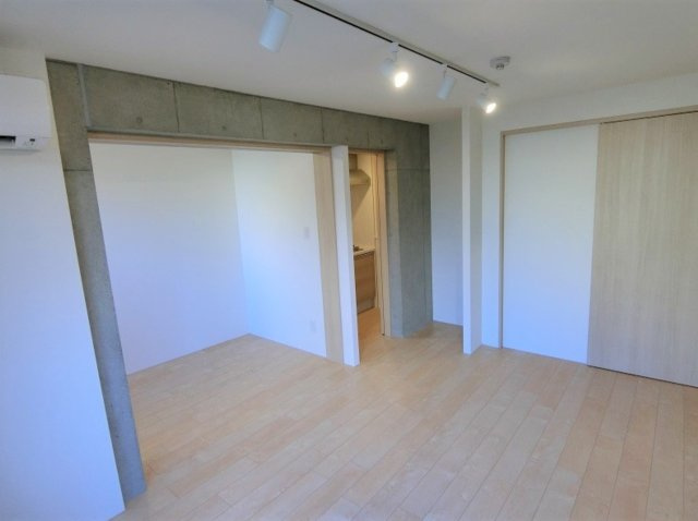 【OAK VILLA SOU目黒】東京都目黒区　築浅1棟売りマンション「目黒駅徒歩9分」「RC造」の洋室