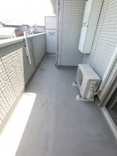 【バルコニー】