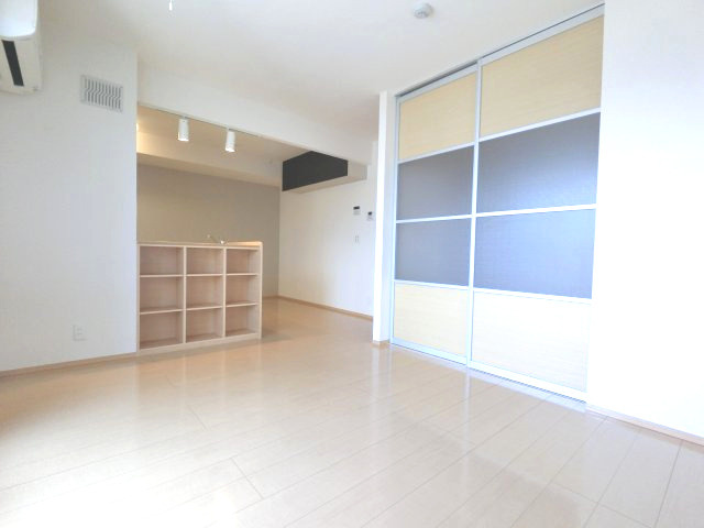 【居間・リビング】