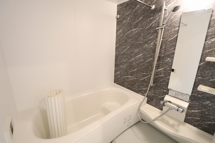 モン・レーヴの浴室|浴室（追い焚き機能付き）