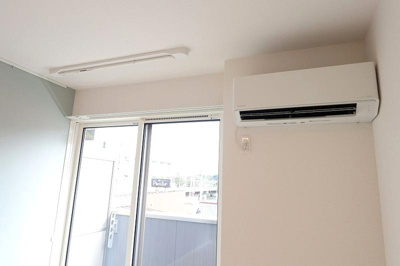 【設備】 | グランセレスタＡ | 室内物干し・エアコン付き