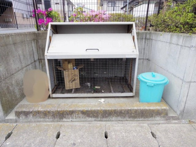 【設備】 | エスコルタ新町 A | ごみストッカー