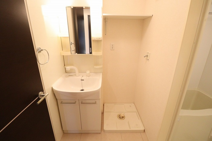 エクセル・エーデルハイムの独立洗面台|洗髪洗面化粧台