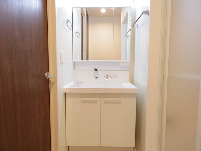 Solana（ソラーナ） Bの独立洗面台|洗面所