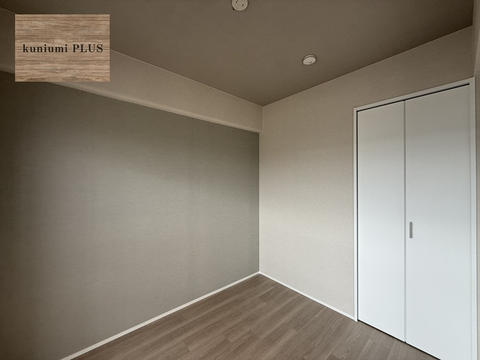 ネオコーポ鶴見緑地の洋室