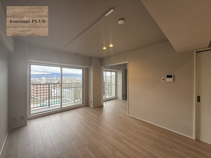 ネオコーポ鶴見緑地の居間・リビング