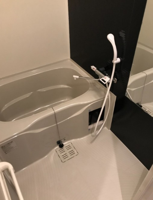 江戸川区東葛西１丁目のアパートの浴室|同施工参照