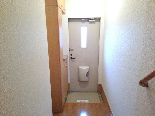ウイング　ソレイユⅡの玄関
