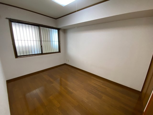 フリーベル天久新都心の洋室