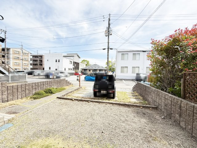 ディアコート札場 C棟の庭