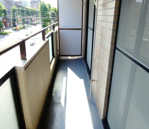 第3栄町レジデンスのバルコニー