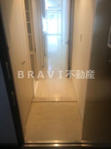 アーバネックス大手前　BRAVI不動産の玄関|【アーバネックス大手前】