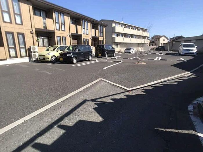 ガーデンハイツリリーフⅡの駐車場|高崎、前橋エリアのお部屋探しはエンドスケープまで！お客様の理想お聞かせ下さい♪
