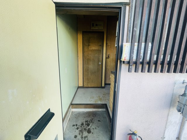 青山ハイツの玄関|毎日通る玄関はこちらです