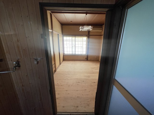 青山ハイツの内装|明るい室内です