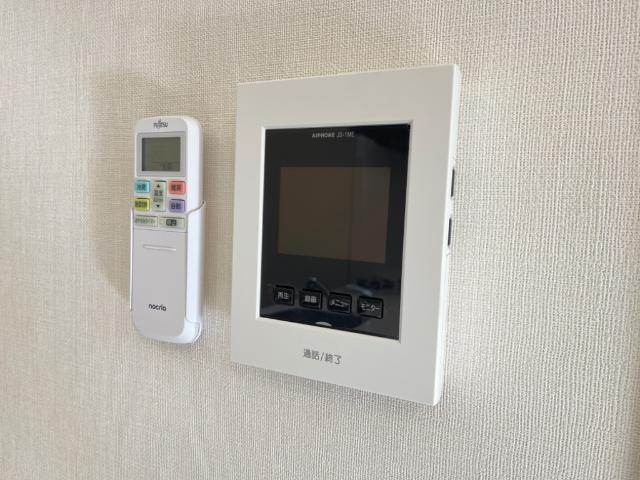 エルフォルクの内装|カメラ付インターホン