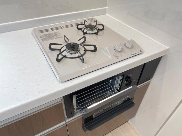 エルフォルクのキッチン|グリル付き二口コンロ
