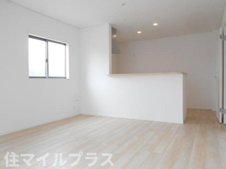 【居間・リビング】 | 二本松市油井新築一戸建て12棟 | ゆったりとしたリビングです