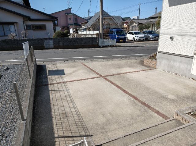 川越市的場戸建の駐車場