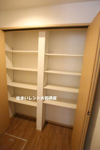 森野2丁目貸家の収納