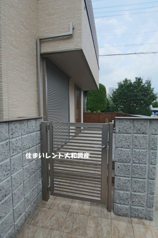 森野2丁目貸家のエントランス