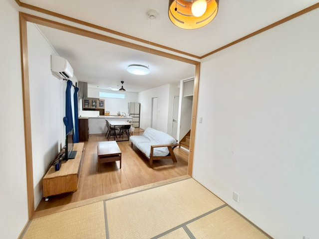 泉南郡田尻町吉見戸建の居間・リビング|ＬＤＫ（和室コーナーあり）