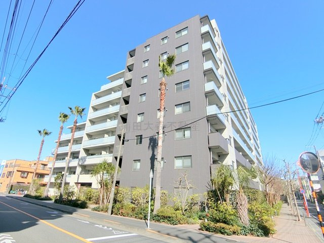 ライオンズウイングゲートの外観|2012年7月築　RC鉄筋コンクリート造地上9階建て総戸数105戸
東京都大田区東糀谷1丁目　京急空港線大鳥居駅徒歩7分