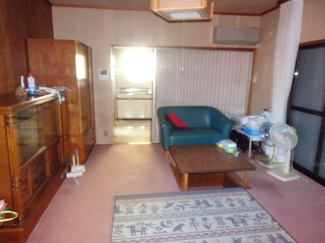 【居間・リビング】 | 川西市鴬の森町13の21　中古一戸建て
