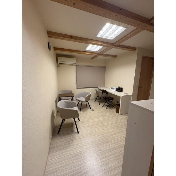 東区泉三丁目　店舗付戸建のロビー