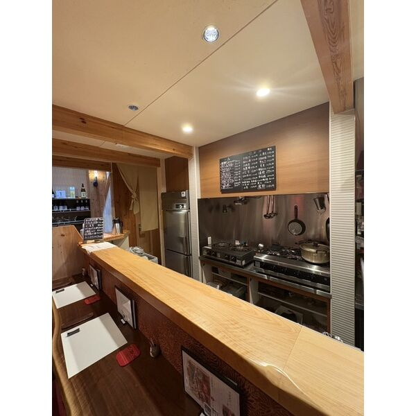 東区泉三丁目　店舗付戸建のキッチン
