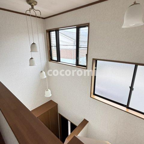 東香里南町戸建の内装