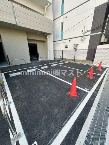 アーバネックス東梅田の駐車場