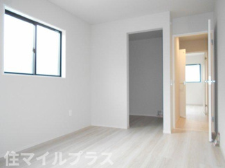 【洋室】 | 二本松市油井新築一戸建て2棟 | 広々とした洋室です