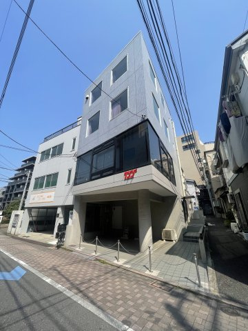 ＴＳＳ本郷ビルの外観