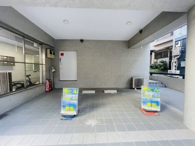 ＴＳＳ本郷ビルの駐車場