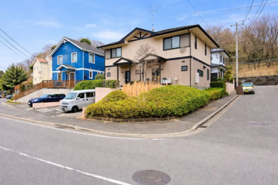 【前面道路含む現地写真】 | ◆◇都筑区茅ケ崎中央　建築条件なし売地◇◆ | ◆前面道路も幅員があり車の運転も安心！前面道路は閑静な住宅地。車通りの少ない道路です。お子様にも安心です。