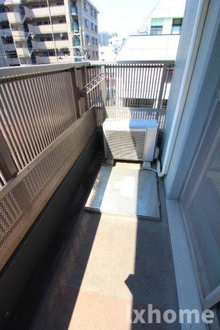 シャンピアコート茨木のバルコニー|陽当たり良好なバルコニーです