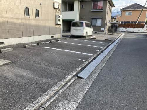 シャーメゾン江口 Ｂ棟の駐車場