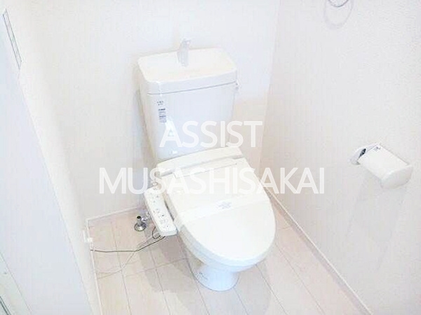 武蔵野テラスのトイレ|写真：設備同仕様の別物件です