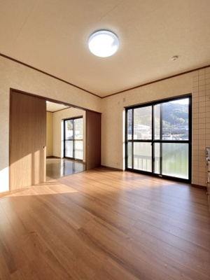 【居間・リビング】 | シャルムフジシロ