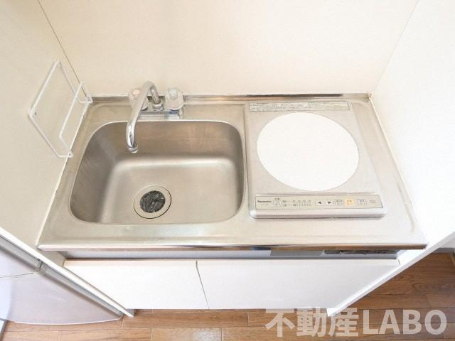 メゾンドールバンブーグラスのキッチン