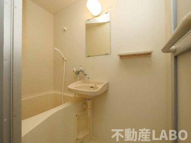 メゾンドールバンブーグラスの浴室